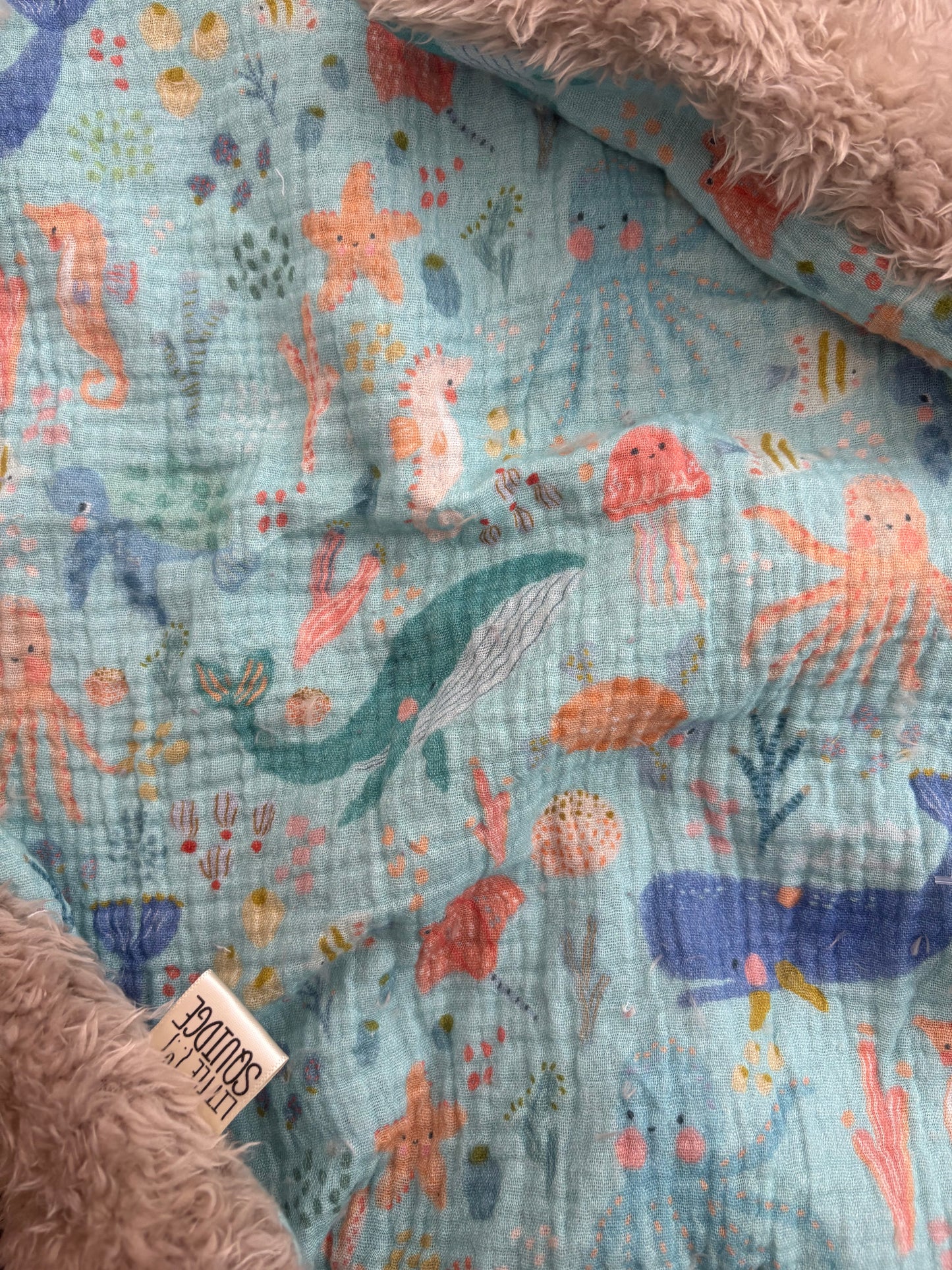 SUMMER PRE MADE DROP - FLUFFY BLANKETS