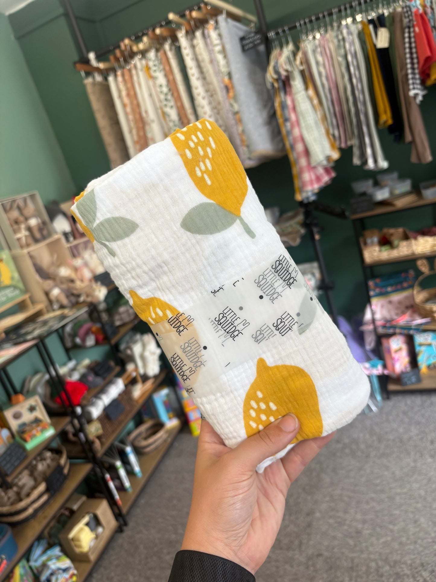 SWADDLE