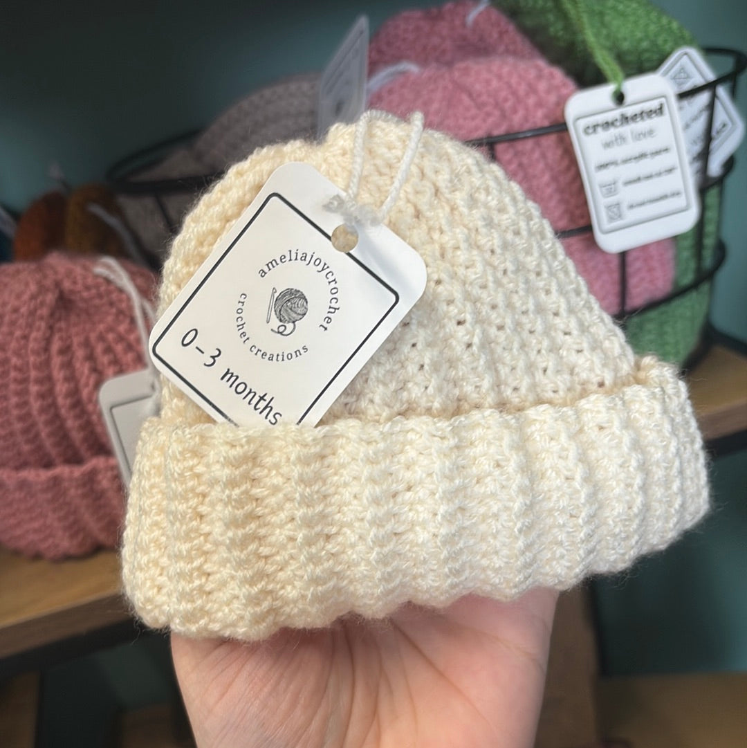 BABY HATS BY AMELIAJOYCROCHET