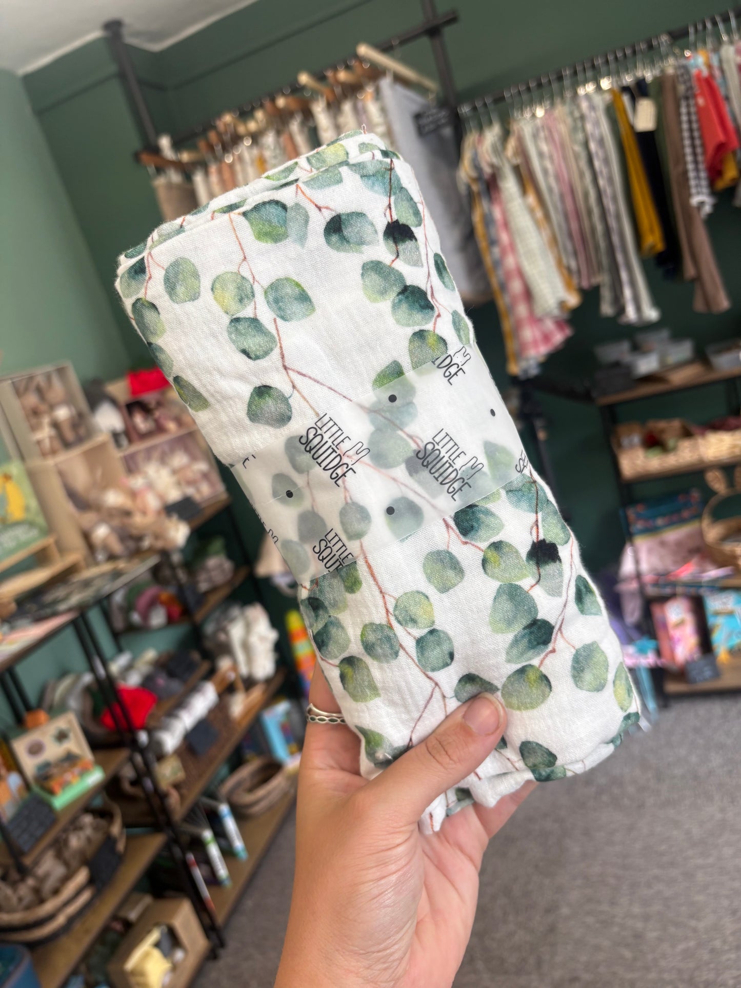 SWADDLE