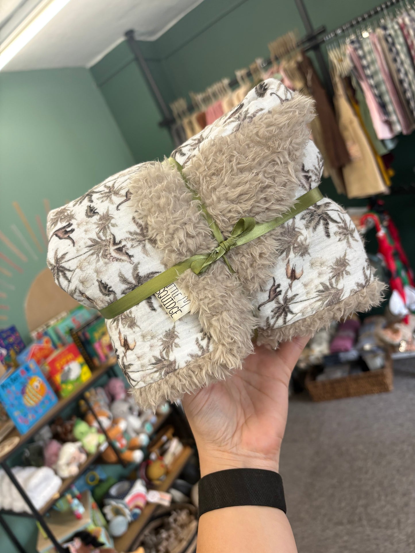 MIDI FLUFFY BLANKET