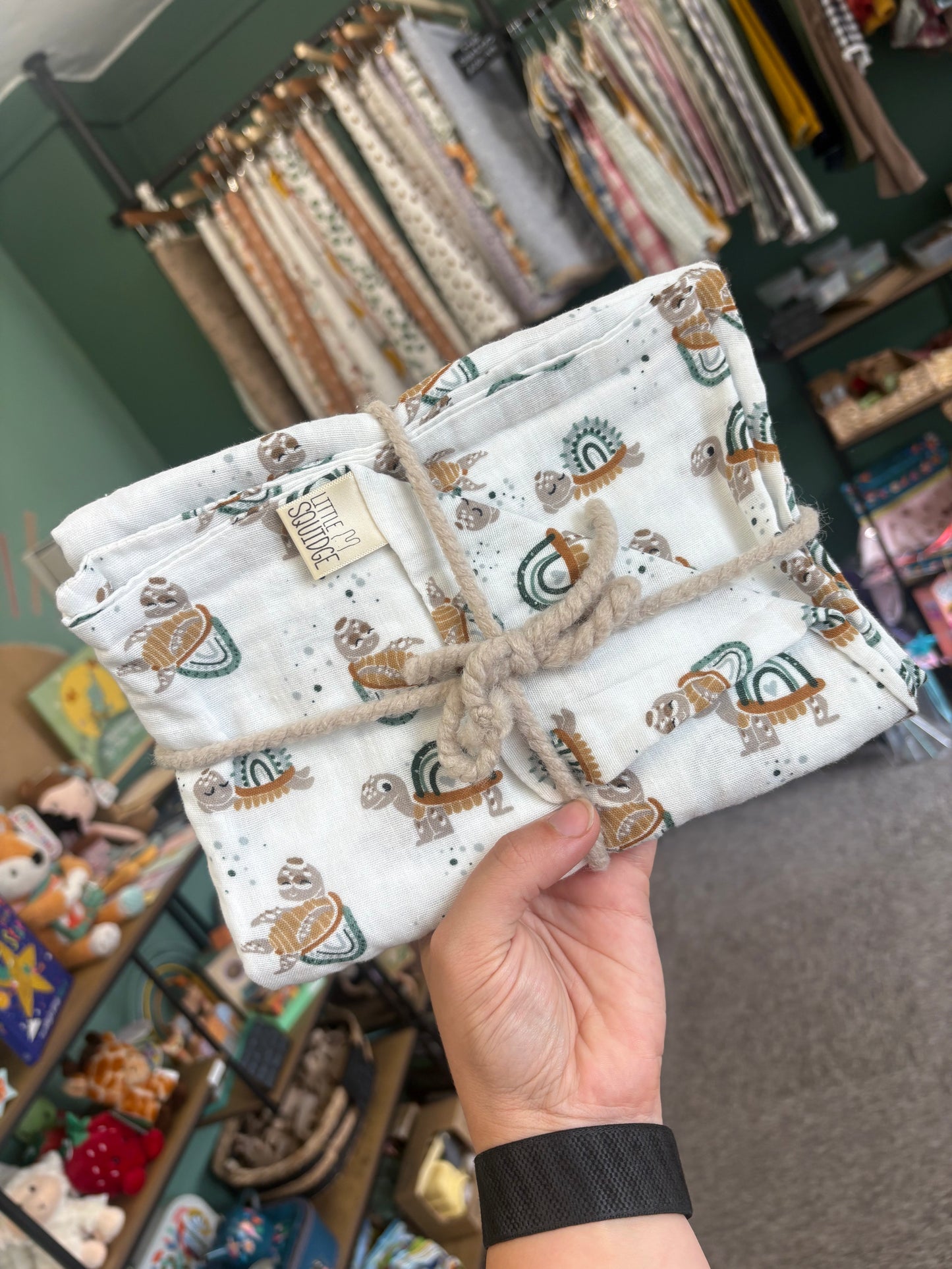 PRE MADE MIDI DOUBLE MUSLIN BLANKET