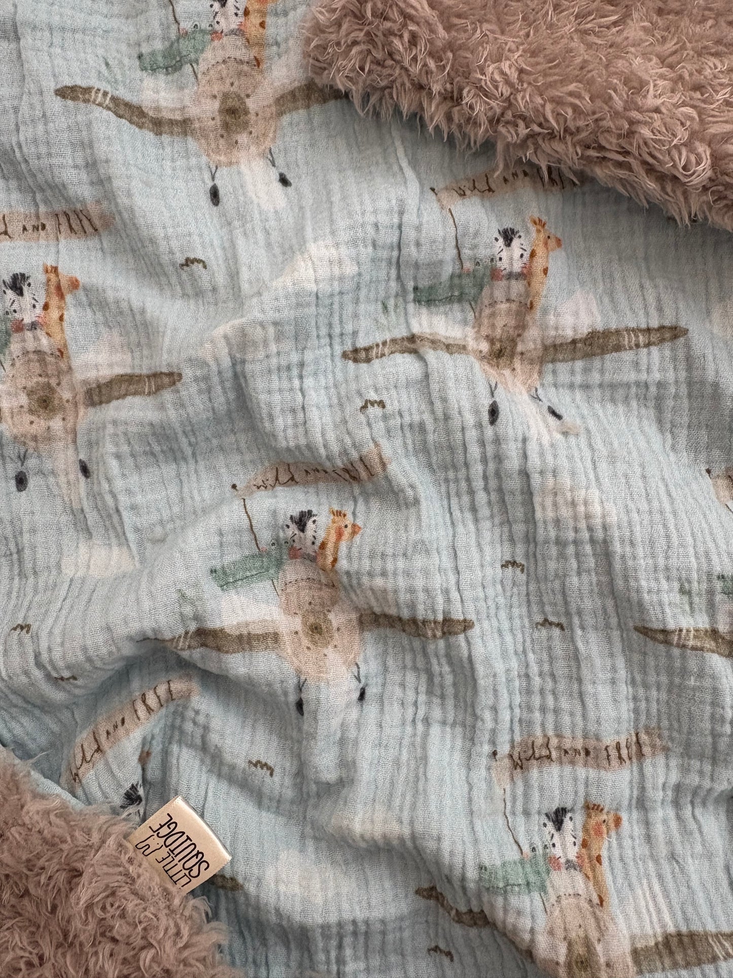 SUMMER PRE MADE DROP - FLUFFY BLANKETS