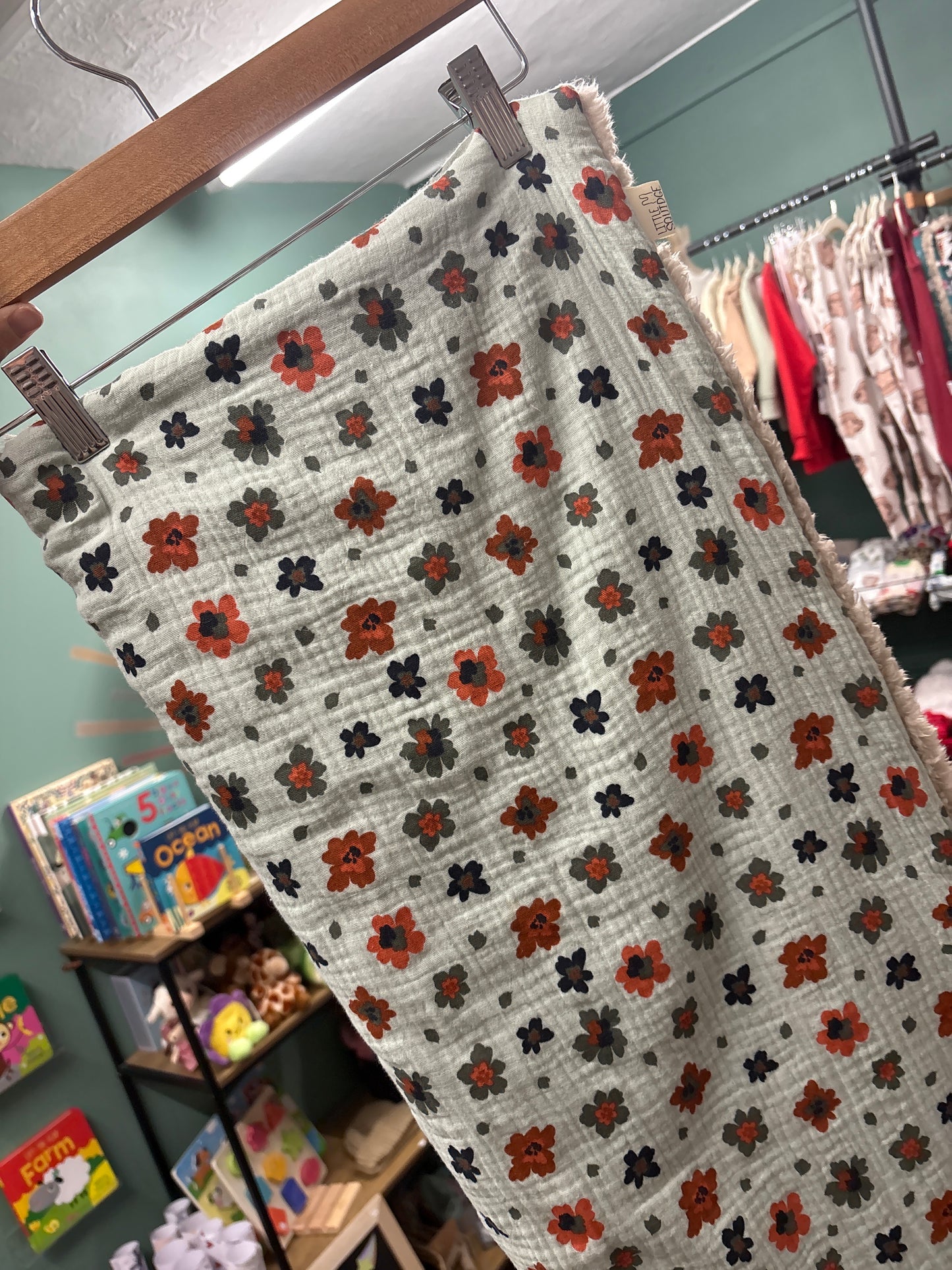 PRE MADE LARGE FLUFFY BLANKET