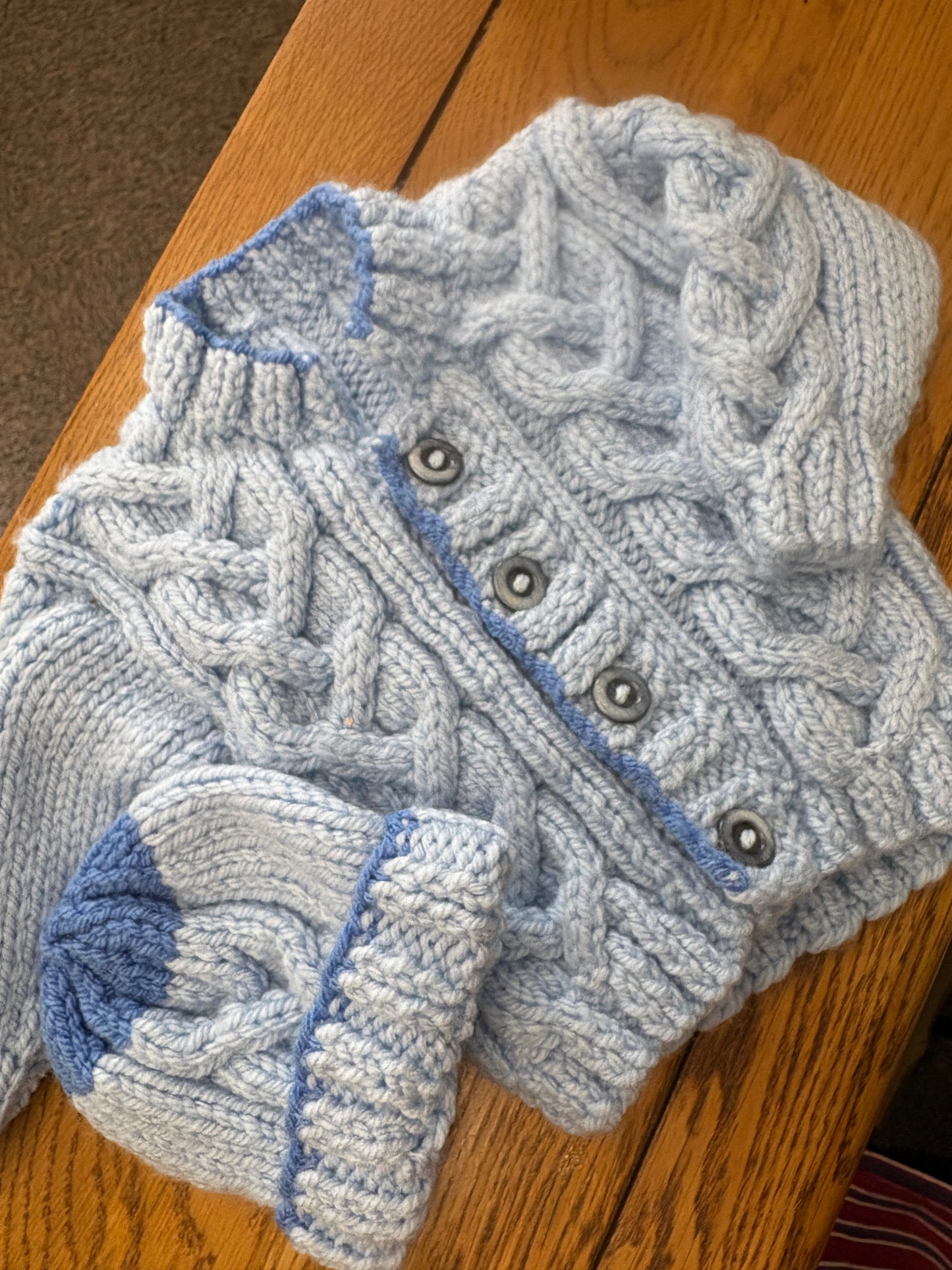 Knitted & Crochet cardigans/jackets
